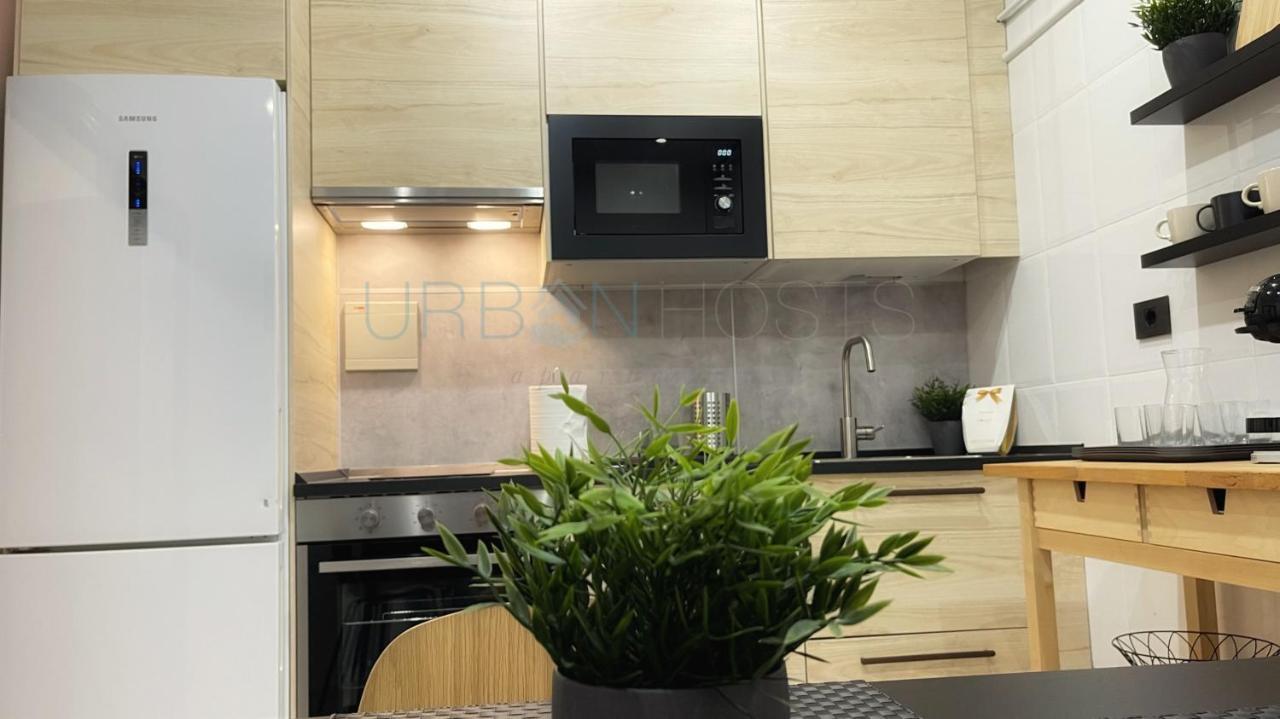 Vivienda Turistica Urbana En Santuchu, Comoda, Funcional Y Con Parking บิลเบา ภายนอก รูปภาพ